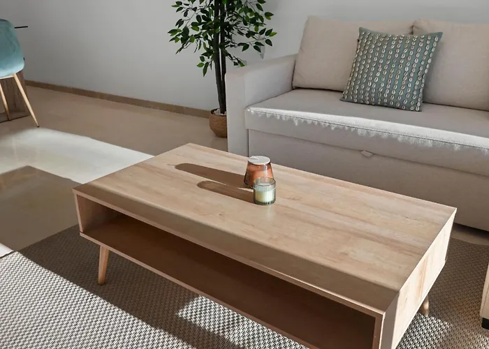 Elviria • Bright 2-bedroom Апартаменти *
