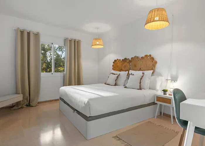 Elviria • Bright 2-bedroom *