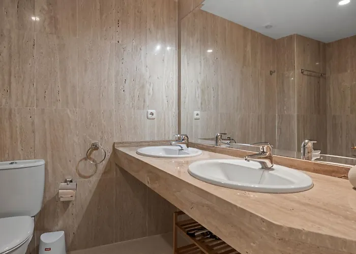 Elviria • Bright 2-bedroom * Марбелья