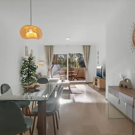 Apartman Elviria • Bright 2-bedroom *