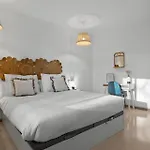 Elviria • Bright 2-bedroom Marbella