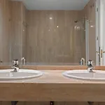 Elviria • Bright 2-bedroom Lägenhet *