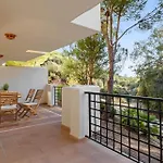 Apartamento Elviria • Bright 2-bedroom Marbella