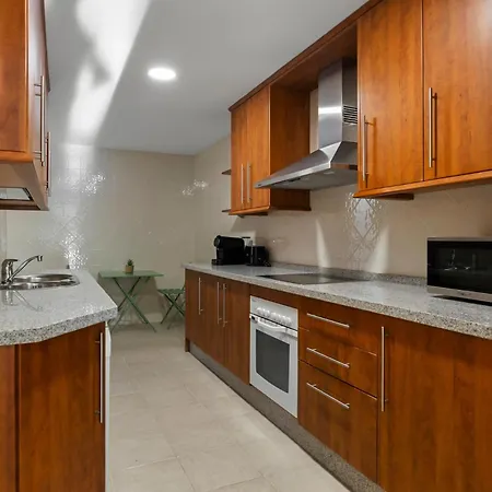 Elviria Green • Bright 2-Bedroom Марбелья